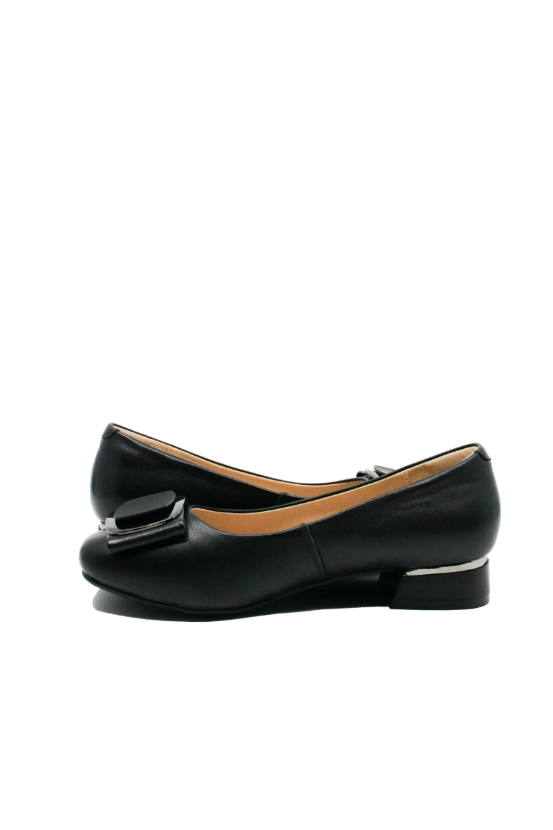 Imagine Pantofi negri din piele naturală, cu cataramă decorativă OTR20025