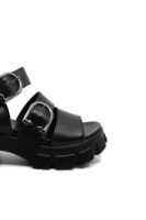 Imagine Sandale damă negre din piele naturală, cu platformă voluminoasă GOR854