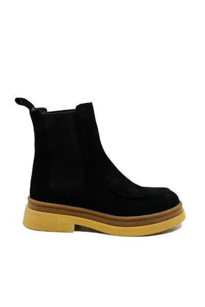 Imagine Ghete negre din piele întoarsă cu talpă contrast CASP1311