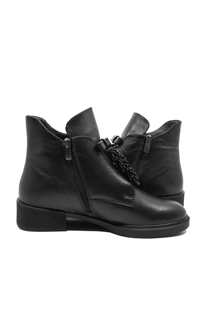 Imagine Botine damă cu ciucuri decorativi, negre din piele naturală FLO405N