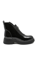 Imagine Ghete ankle din lac negre cu medalion decorativ OTR150037NL