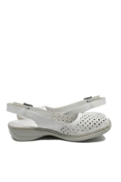 Imagine Mocasini damă din piele naturală albi, decupați la spate RIK41350-80