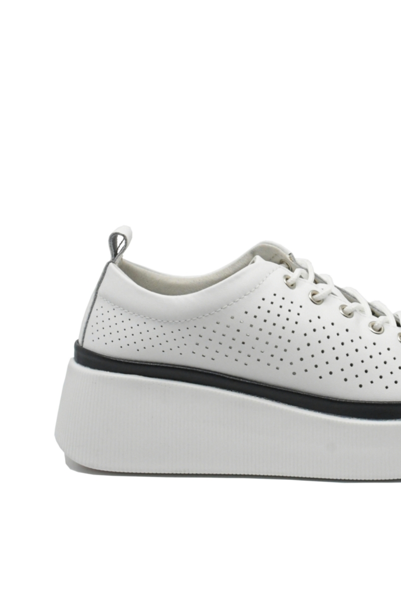 Imagine Pantofi casual cu platformă albi, perforați, din piele naturală FNX244
