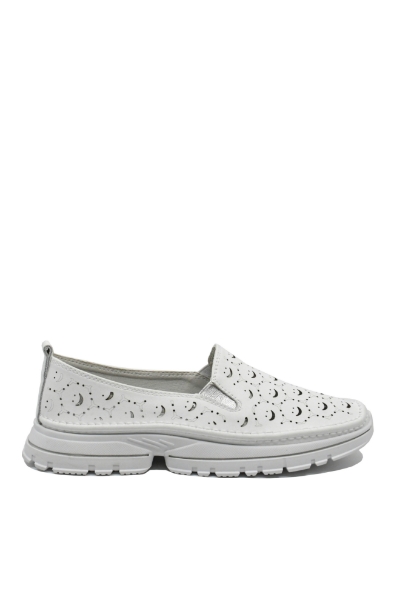 Imagine Mocasini damă albi din piele naturală, cu model perforat FNX242
