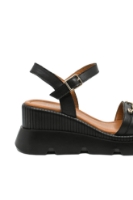 Imagine Sandale wedge negre din piele naturală, cu aplicație aurie MIR0026