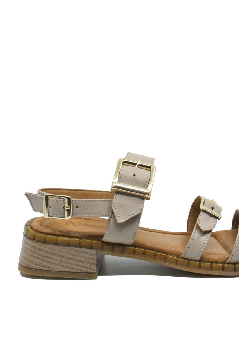 Imagine Sandale gri din piele naturală, cu catarame decorative GOR32