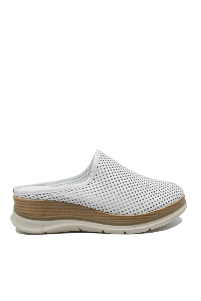 Imagine Saboți damă wedge, albi, perforați, din piele naturală GORH2991