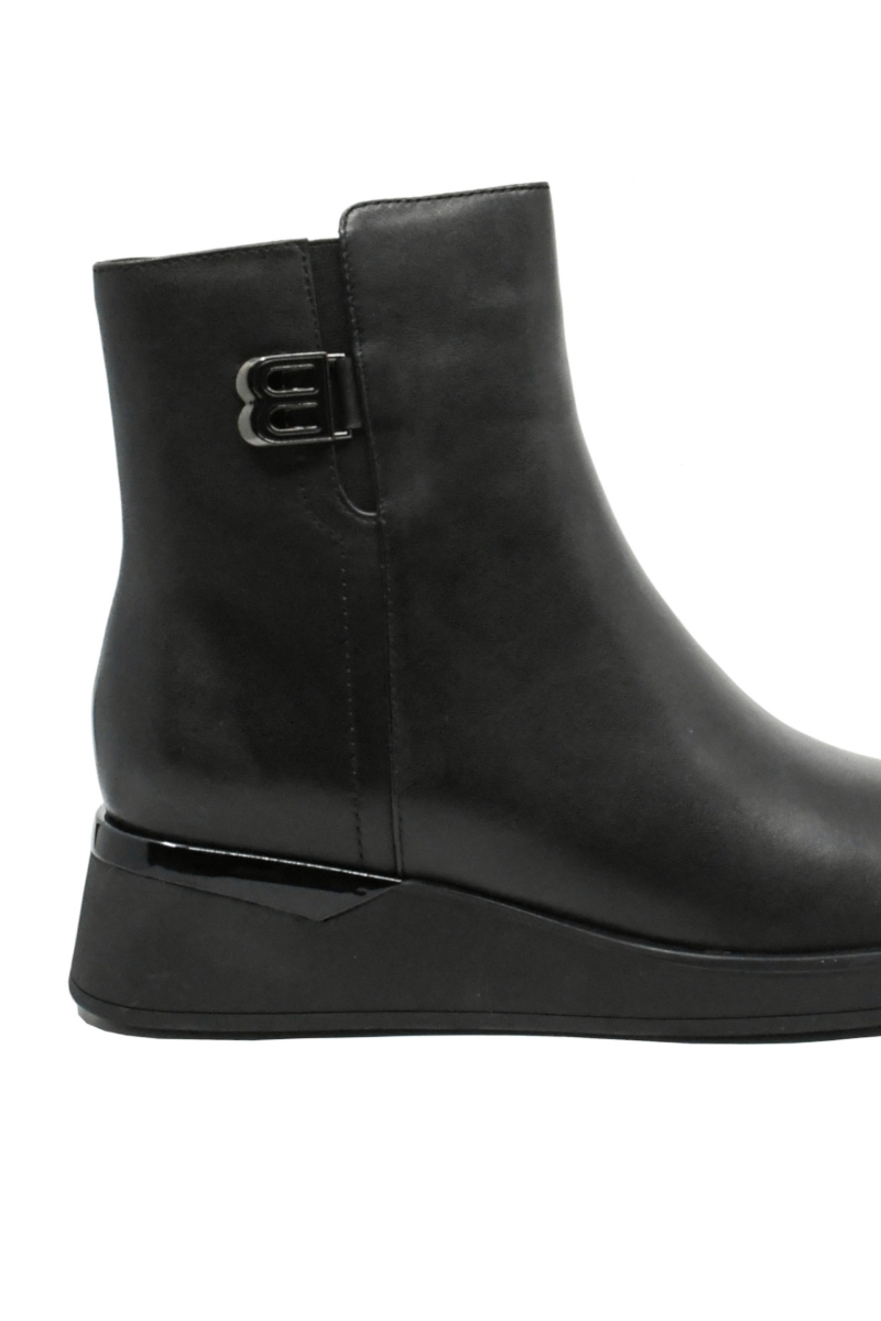 Imagine Botine damă wedge, negre din piele naturală FLGH1102