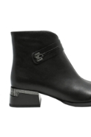 Imagine Botine până la gleznă, negre din piele naturală, cu accente metalice GOR2565