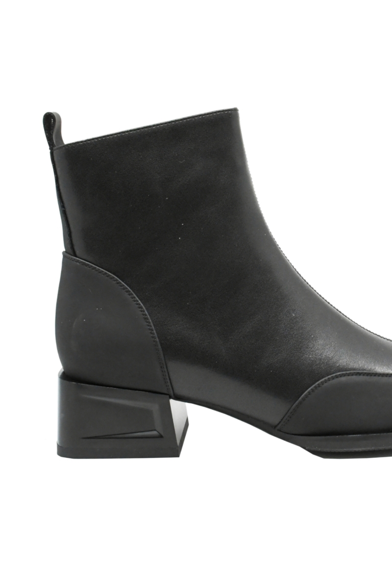 Imagine Botine damă cu toc jos negre din piele naturală GOR5488