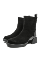 Imagine Ghete damă cu talpa înaltă, negre, din piele întoarsă cu detalii din lac GOR4477NV