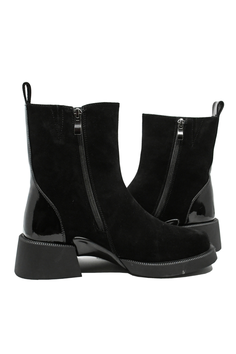 Imagine Ghete damă cu talpa înaltă, negre, din piele întoarsă cu detalii din lac GOR4477NV