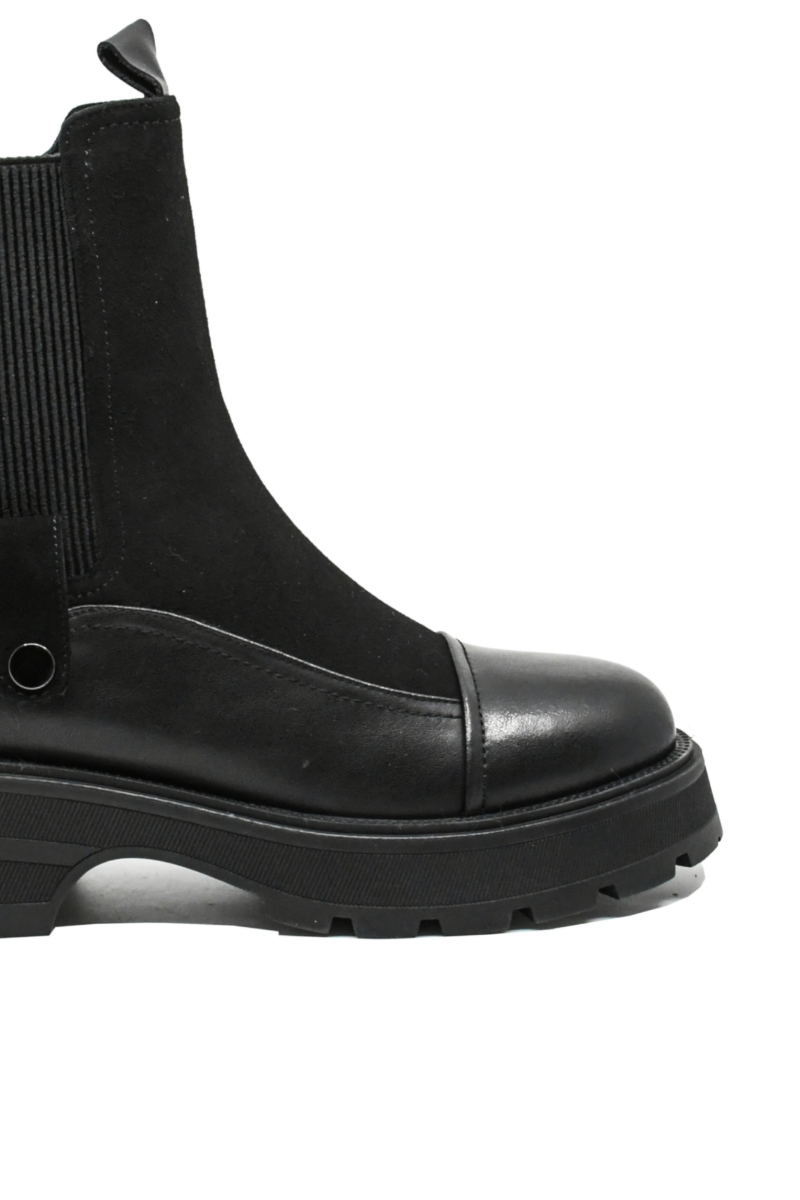 Imagine Ghete damă cu platformă, negre, din piele întoarsă cu panou elastic GOR6010NV