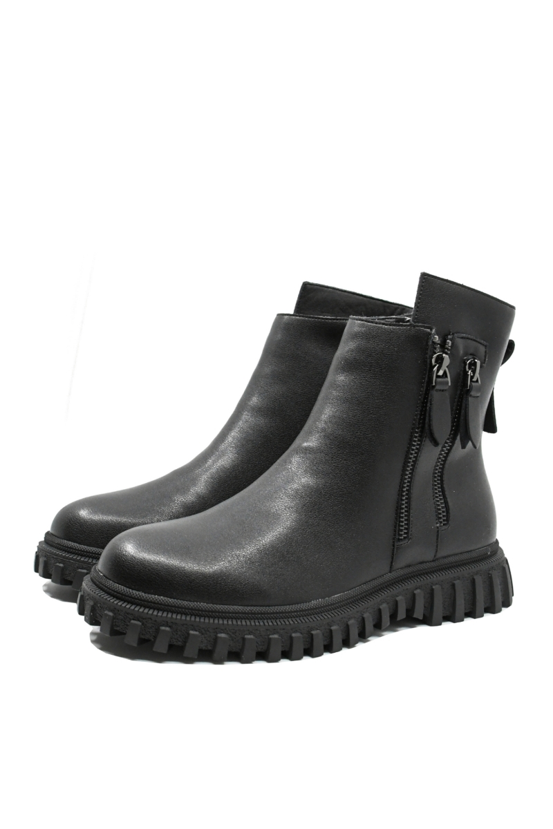 Imagine Ghete damă negre din piele naturală cu fermoare decorative OTR470015