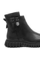 Imagine Ghete damă negre din piele naturală cu fermoare decorative OTR470015