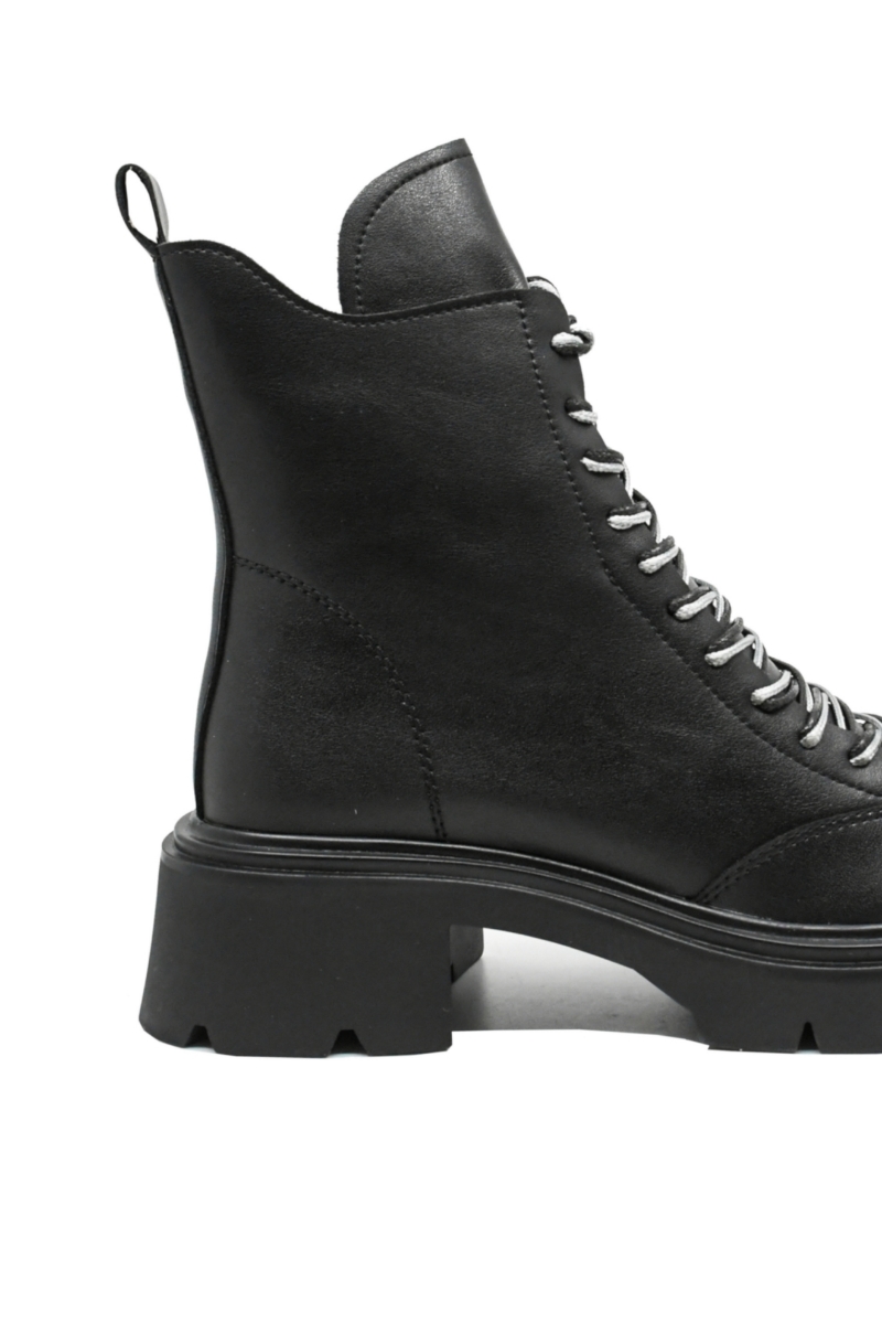 Imagine Ghete damă negre din piele naturală cu șireturi contrast OTR70028