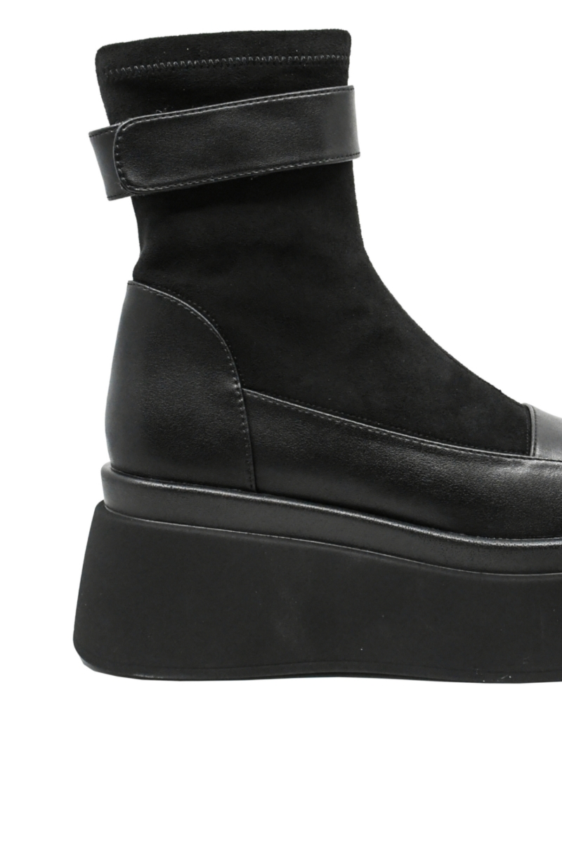 Imagine Ghete damă cu platformă înaltă, negre, din piele naturală GOR8365