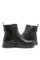 Imagine Ghete joase negre din piele naturală cu baretă și lanț OTR70005