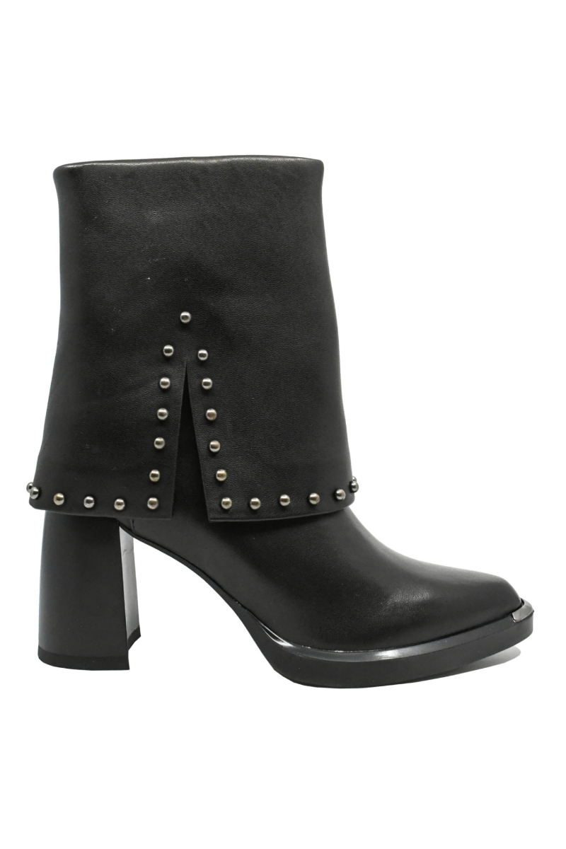 Imagine Ghete damă ciocate cu capse, negre, din piele naturală OTR1244