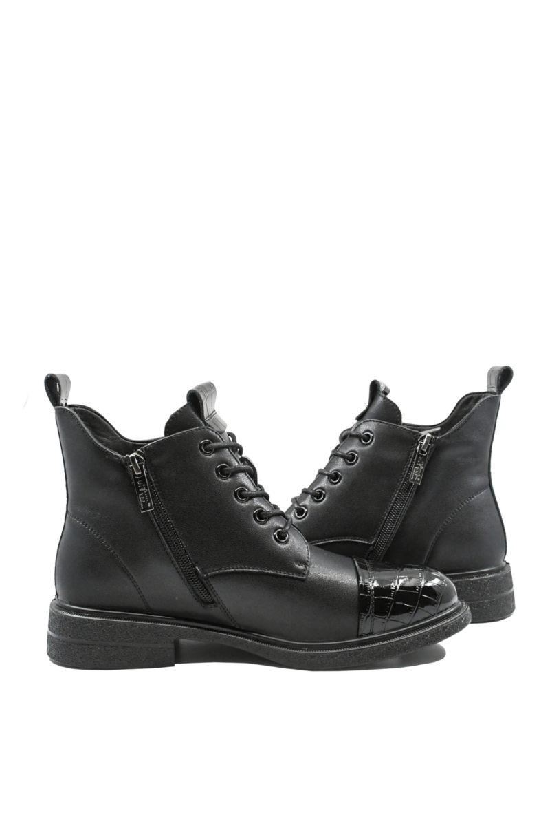 Imagine Botine joase negre din piele naturală, cu vârf din lac OTR570010