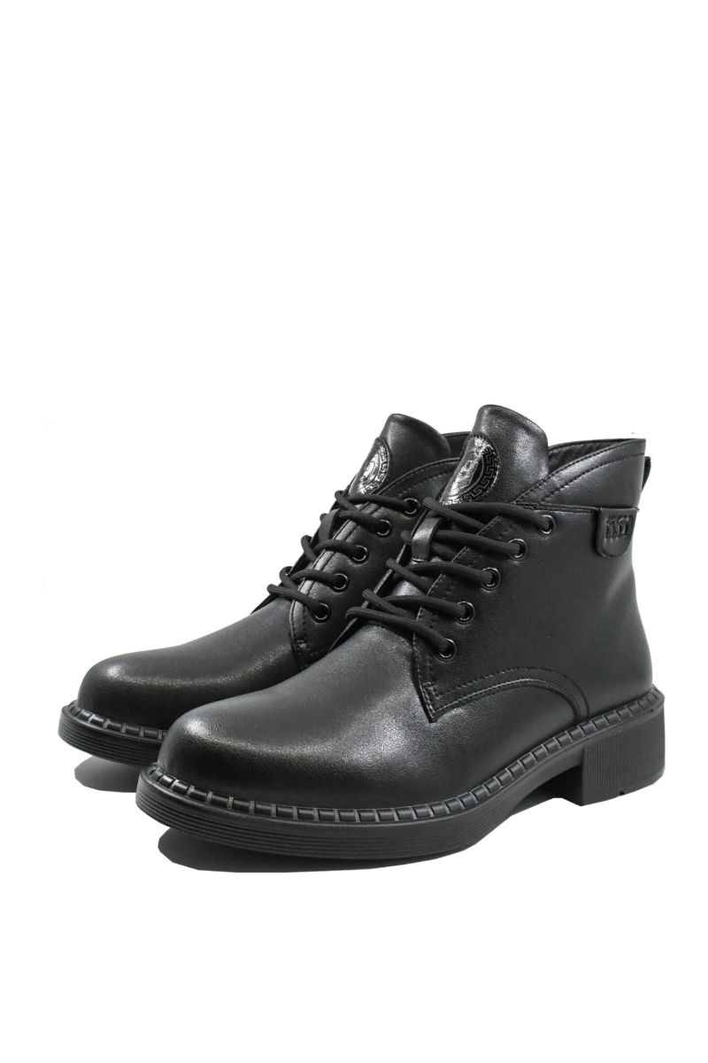 Imagine Ghete joase din piele naturală negre, cu șiret decorativ OTR550026