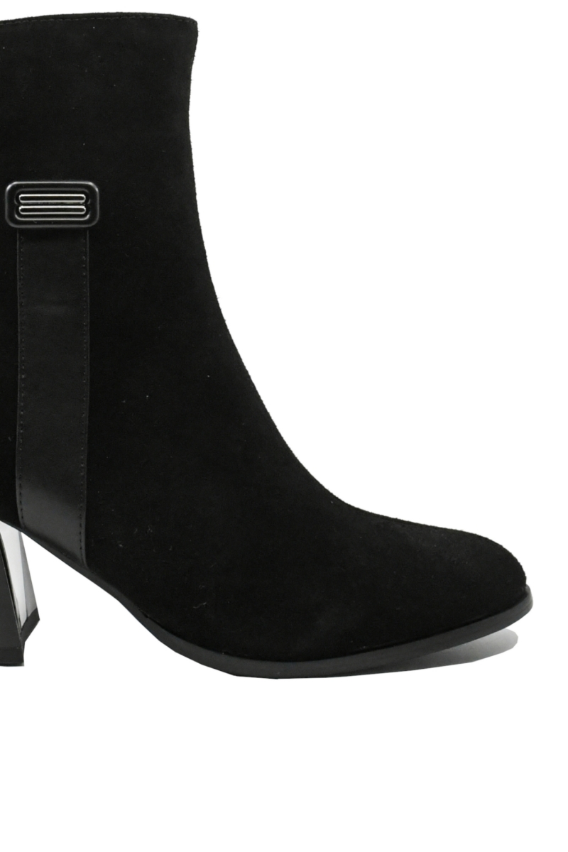 Imagine Botine cu toc butucănos, negre, din piele întoarsă GOR467NV