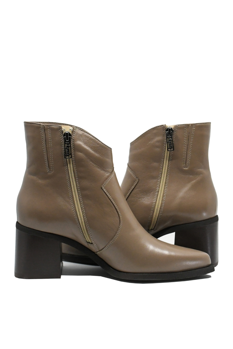 Imagine Ghete damă stil ciocate maro cappucino, din piele naturală KOR2931