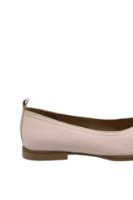 Imagine Balerini roz deschis din piele naturală cu aspect perforat MIR1391
