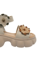 Imagine Sandale platformă crem din piele naturală și aplicații flori FNX18651
