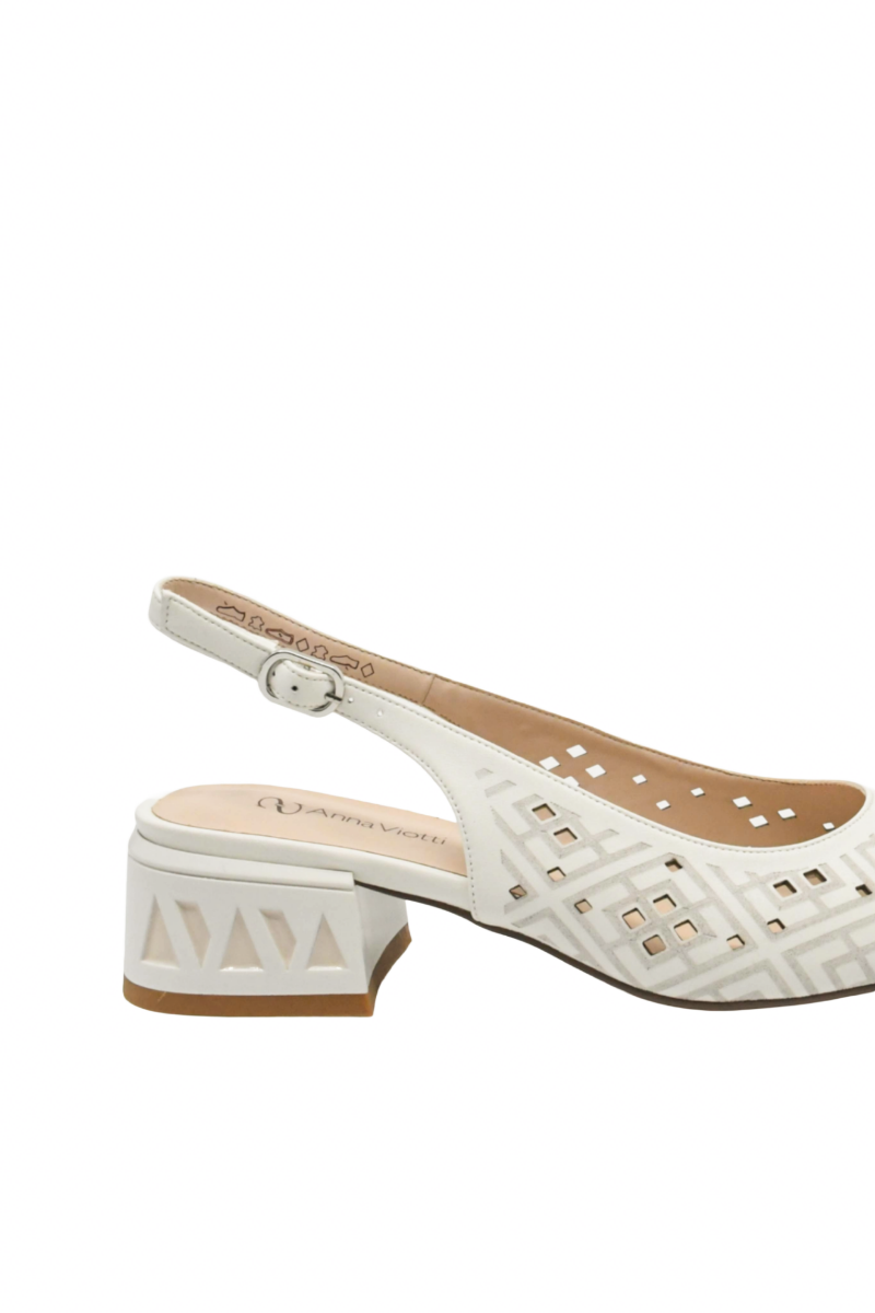 Imagine Pantofi decupați eleganți din piele naturală, alb gălbui cu detalii geometrice GOR1068